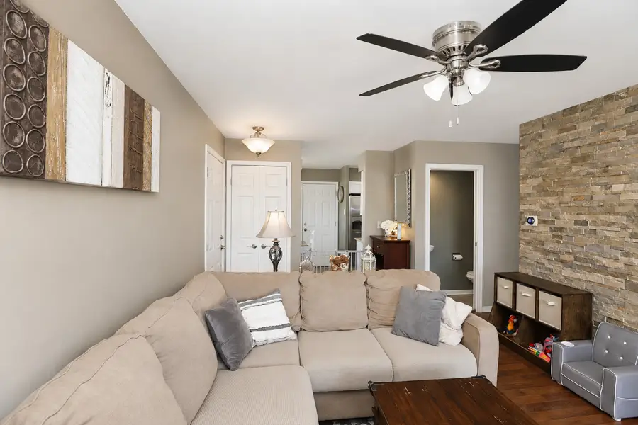 470 Nicole Drive #2-D, Bartlett, IL 60103 - #3