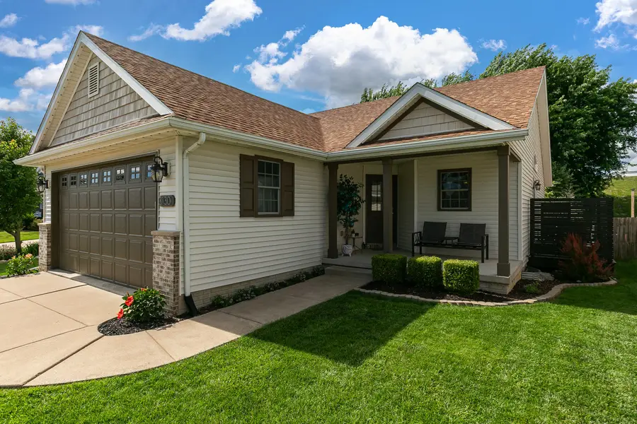 3130 W 34th Street, Davenport, IA 52806 - #2