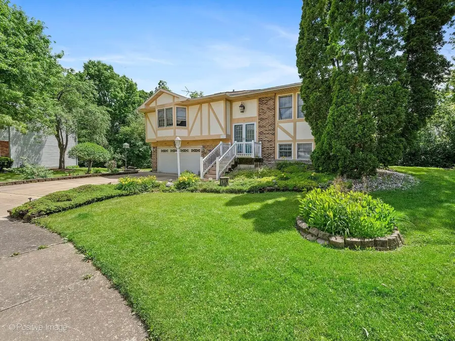 305 Sulgrave Court, Bolingbrook, IL 60440 - #2