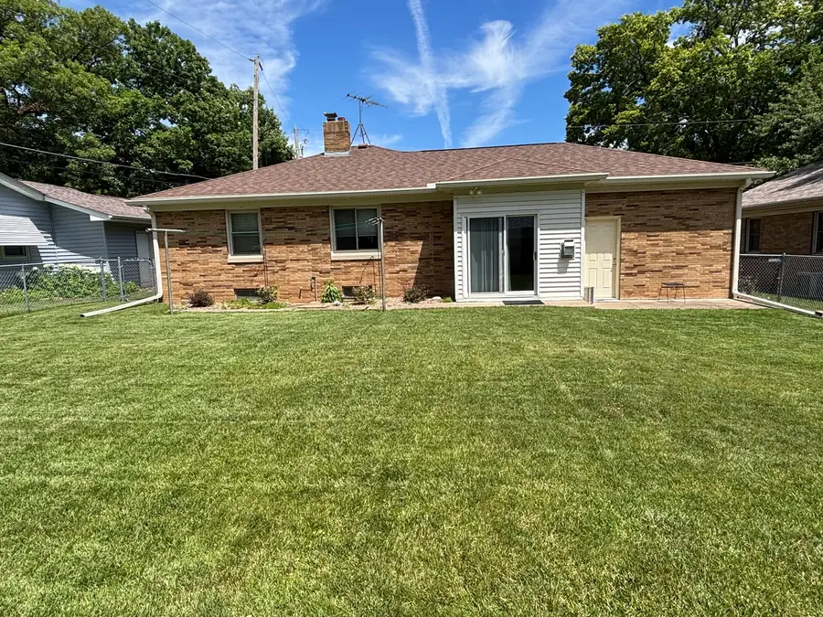 2005 8th Street, East Moline, IL 61244 - #2