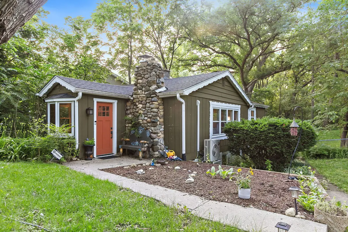5806 Wonder Woods Drive, Wonder Lake, IL 60097 - #1