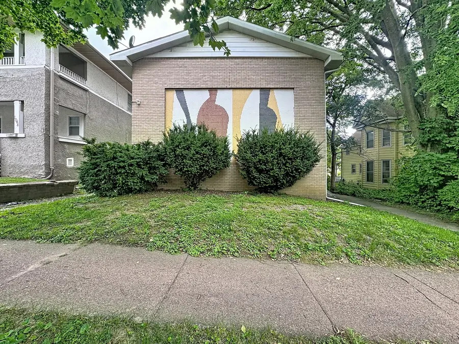 1038 20th Street, Rock Island, IL 61201 - #2