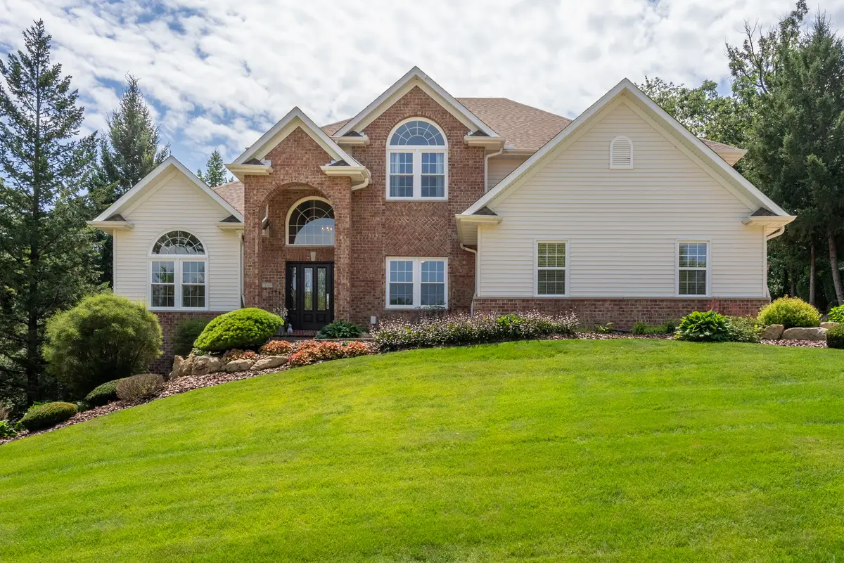 6799 Ridges Court, Bettendorf, IA 52722 - #1