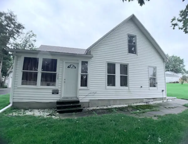 205 E Pease Street, Heyworth, IL 61745