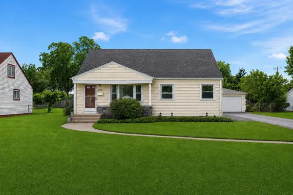 832 N Prater Avenue, Melrose Park, IL 60164