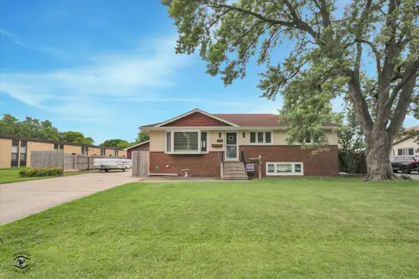 Address Withheld By Seller, Worth, IL 60482
