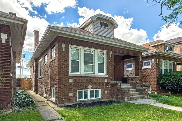 2426 N Neva Avenue, Chicago, IL 60707