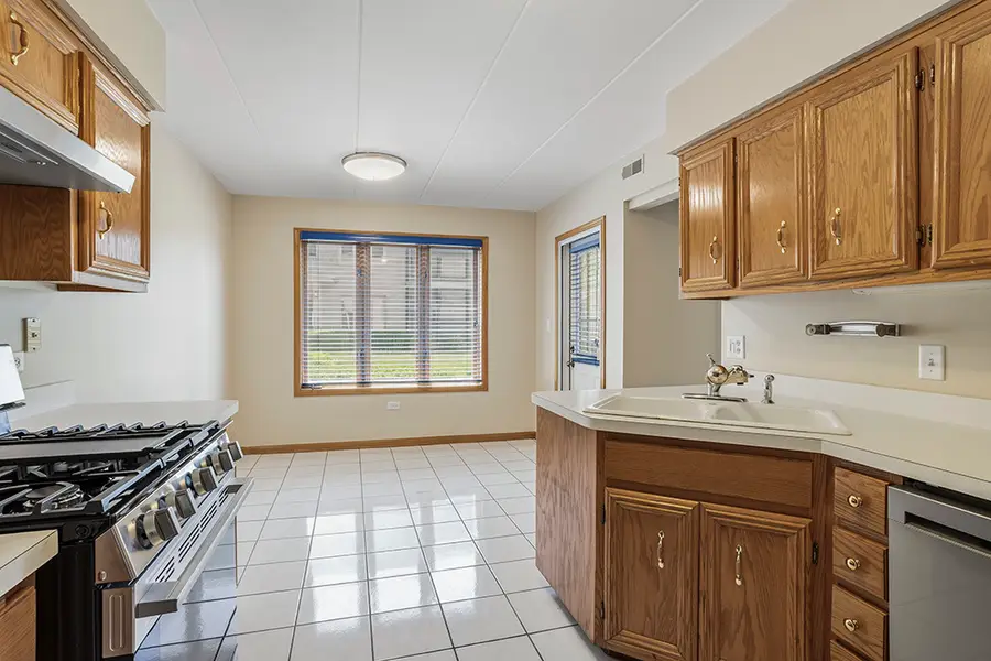13934 Lavergne Avenue #801, Crestwood, IL 60418 - #2