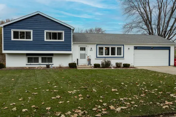 612 Silbury Court, McHenry, IL 60050