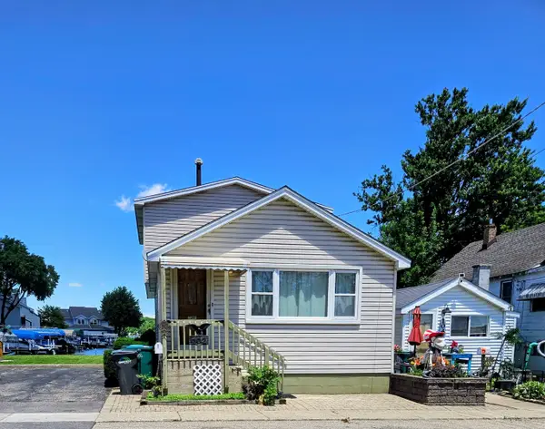 Address Withheld By Seller, Fox Lake, IL 60020