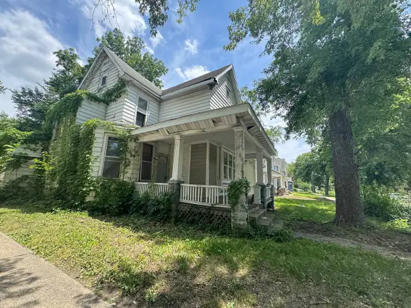 820 N 6th Street, Springfield, IL 62702