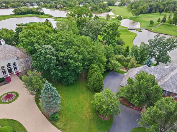 57 Hillburn Lane, North Barrington, IL 60010