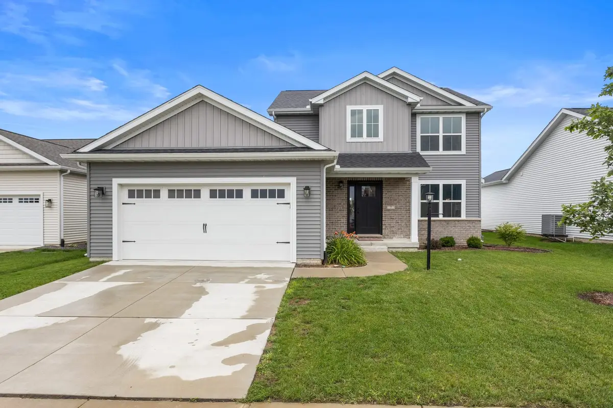 7 Kirby Circle, Monticello, IL 61856 - #1