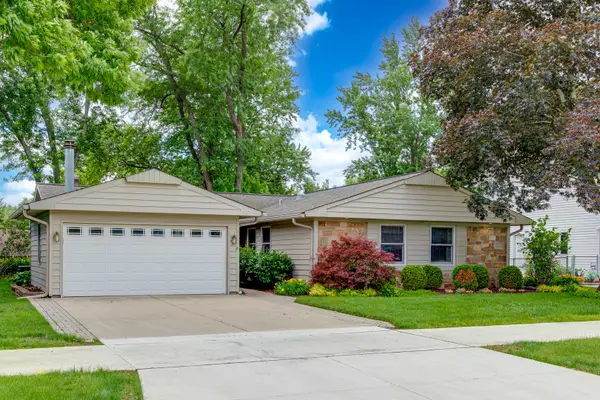 955 Bernard Drive, Buffalo Grove, IL 60089