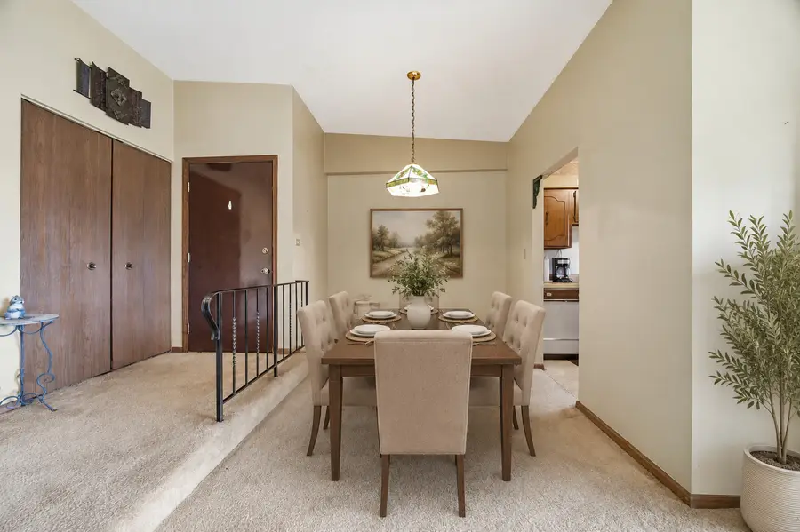 13935 Laramie Avenue #220, Crestwood, IL 60418 - #3