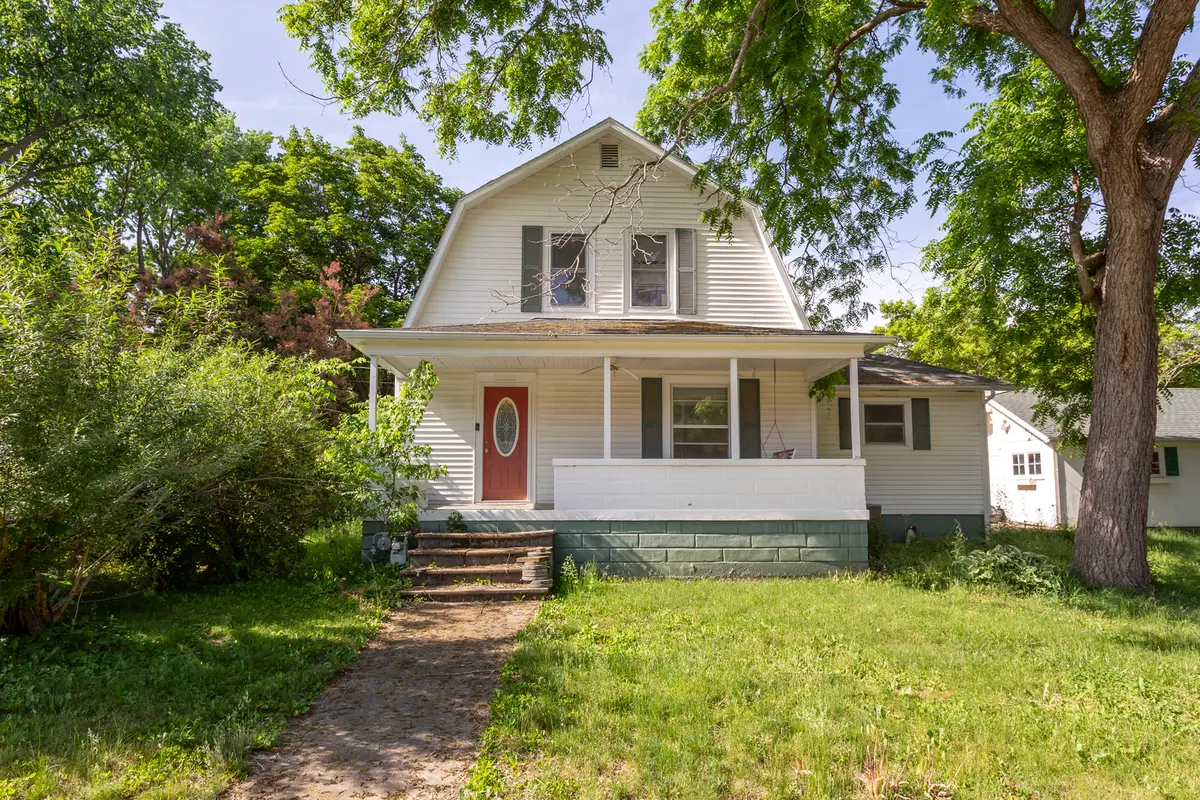 249 W Graham Street, Dixon, IL 61021 - #1