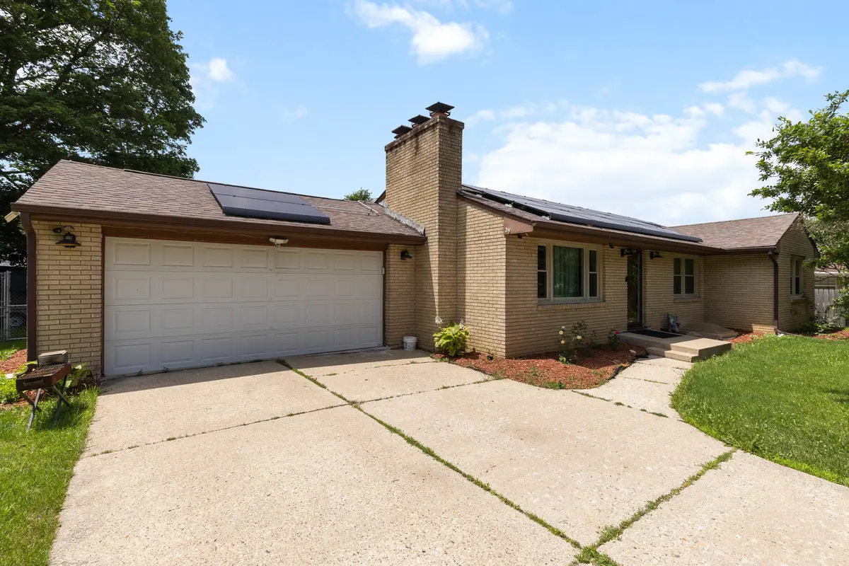 320 Dawn Avenue, Rockford, IL 61107 - #1