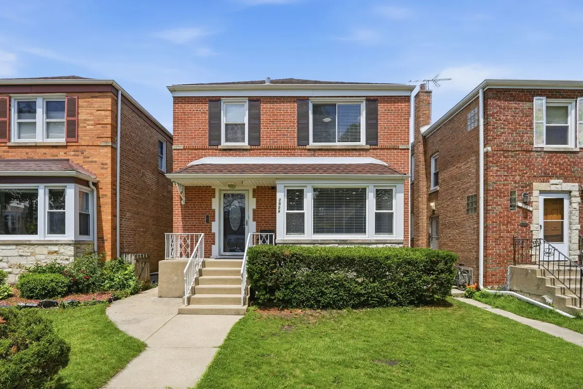 2924 W Jerome Street, Chicago, IL 60645 - #1