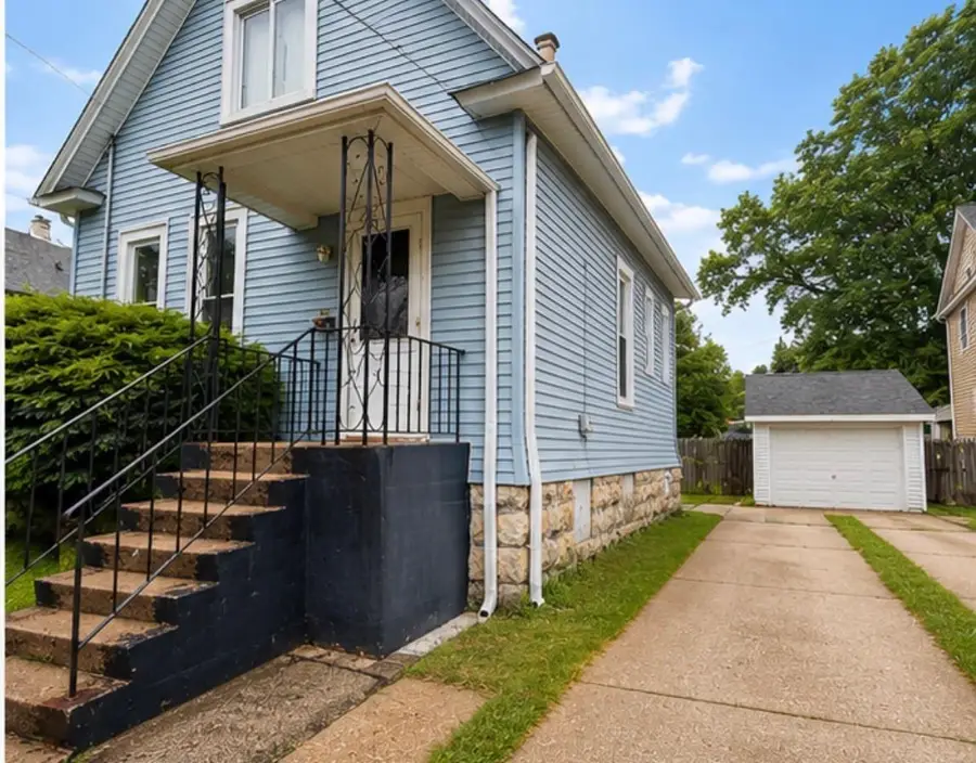 208 S Park Avenue, Waukegan, IL 60085 - #2