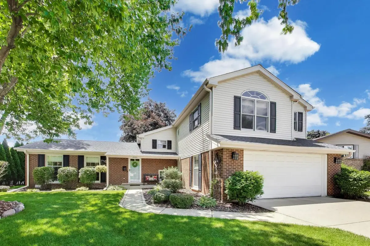 2006 N Elizabeth Drive, Arlington Heights, IL 60004 - #1