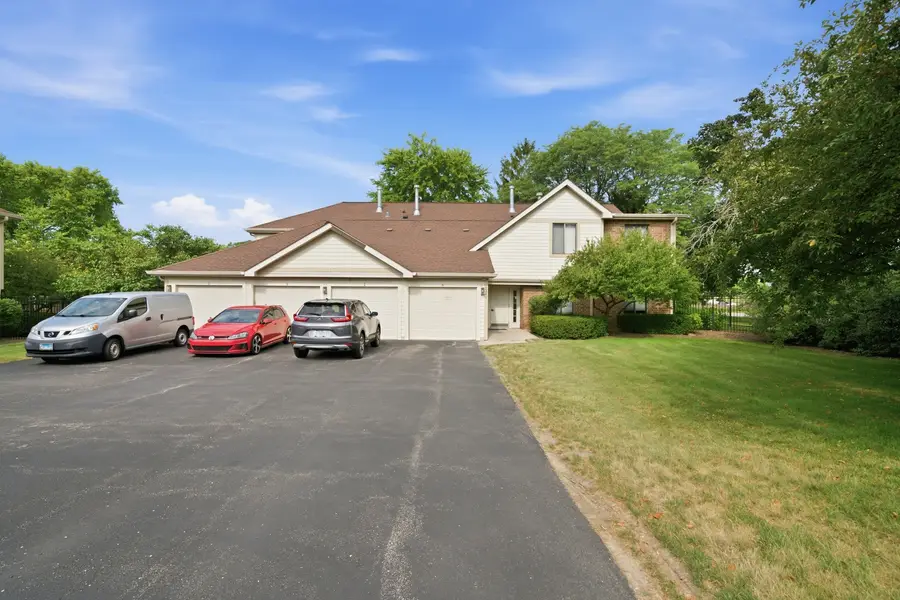2340 E Old Hicks Road N #1, Palatine, IL 60074 - #3