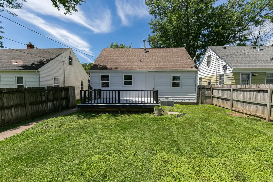 2456 32nd Street, Moline, IL 61265 - #3
