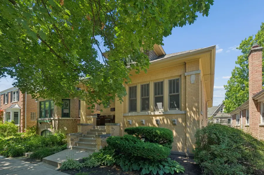 5752 N Sacramento Avenue, Chicago, IL 60659 - #2
