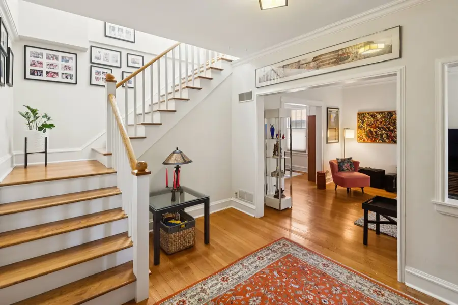 5752 N Sacramento Avenue, Chicago, IL 60659 - #3
