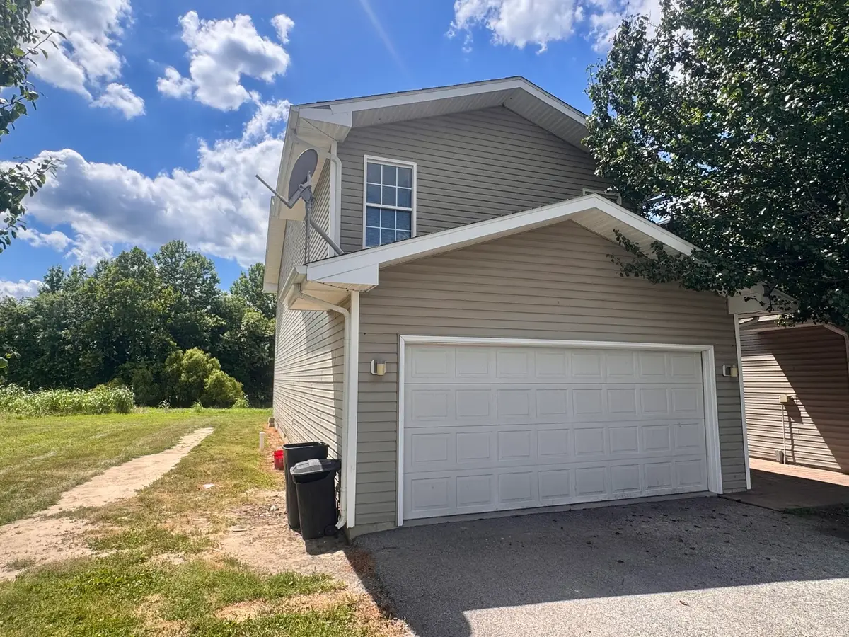 713 Savannah Avenue, Herrin, IL 62948 - #1