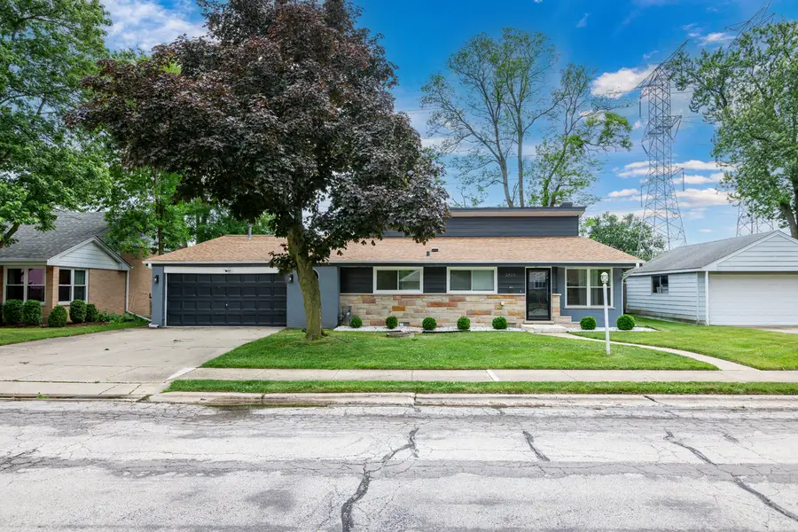 5823 Emerson Street, Morton Grove, IL 60053 - #2