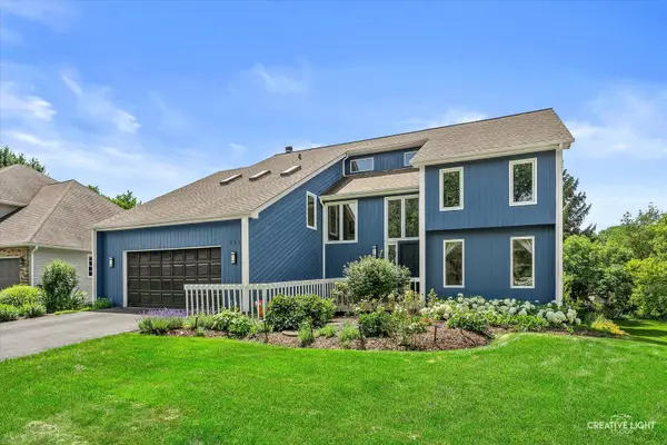 933 Stanton Drive, Naperville, IL 60540