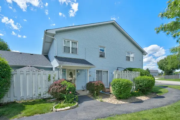 2303 Aster Drive #2303, Crest Hill, IL 60403