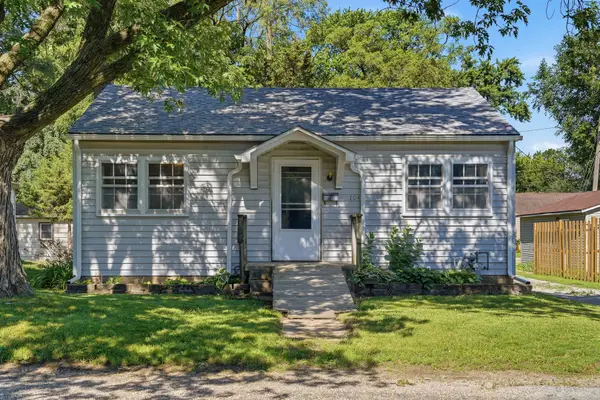 704 6th Avenue, Rock Falls, IL 61071