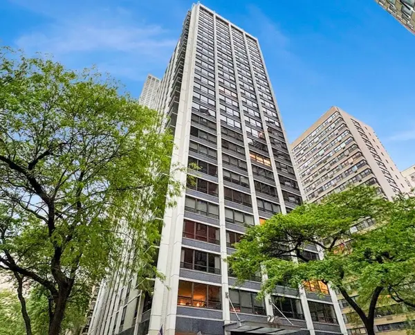 222 E Pearson Street #1401, Chicago, IL 60611