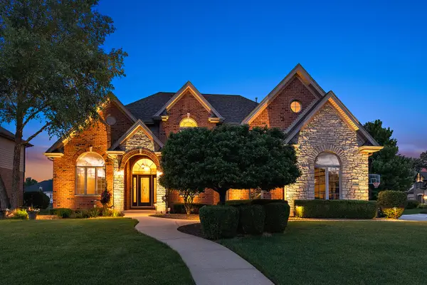 19961 Golden Oak Lane, Mokena, IL 60448