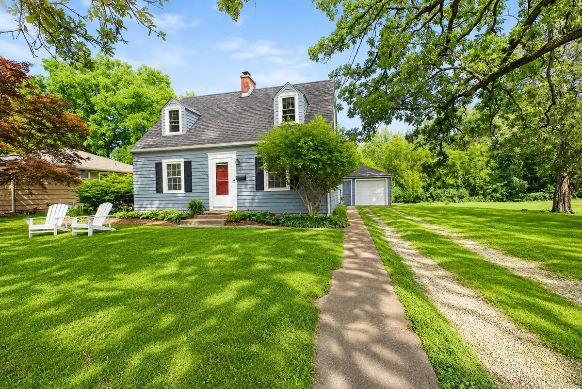 105 S Seymour Avenue, Grayslake, IL 60030 - #1
