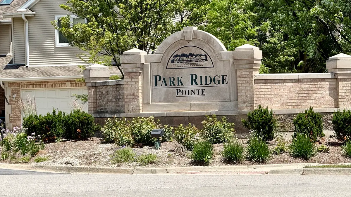 1761 Pavilion Way #301, Park Ridge, IL 60068 - #1