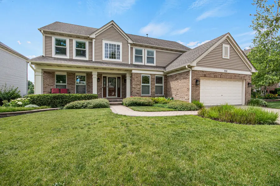 752 Easton Lane, Elk Grove Village, IL 60007 - #3