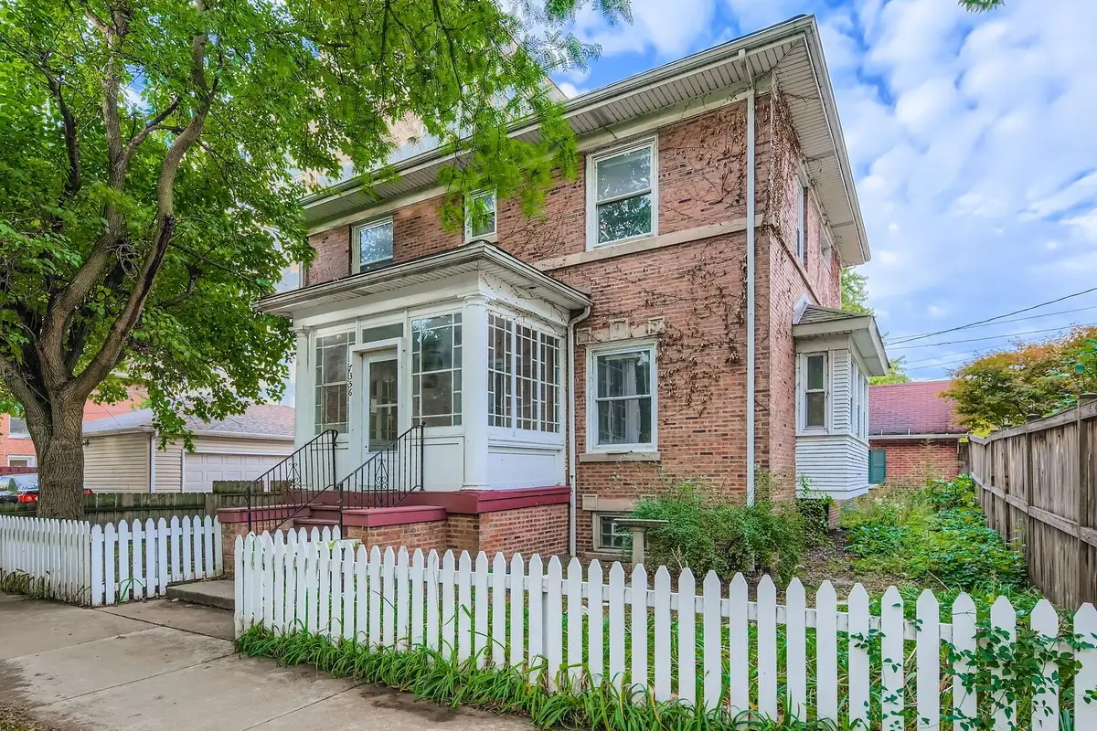 7356 N Ashland Boulevard, Chicago, IL 60626 - #1