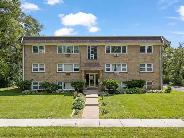 255 E Oak Street #12, Addison, IL 60101
