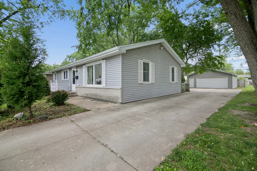 660 Jonette Avenue, Bradley, IL 60915 - #2