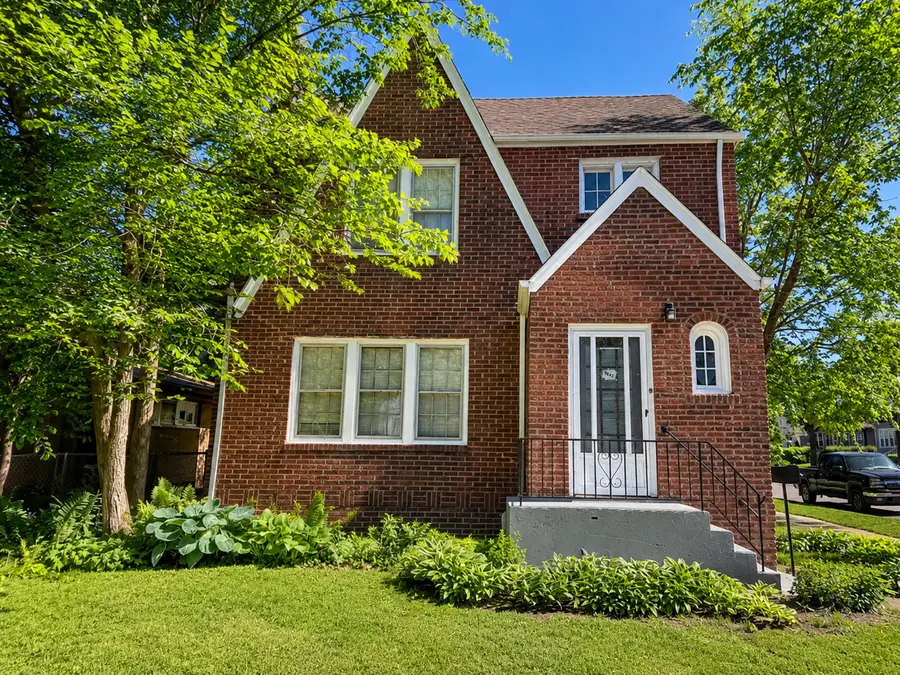1527 Brookside Avenue, Waukegan, IL 60085 - #2