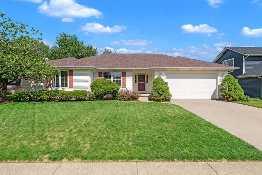 4421 Oak Street, Davenport, IA 52806 - #2