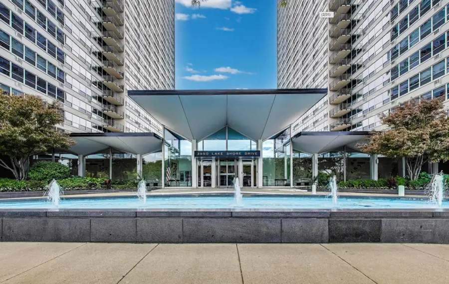 3550 N Lake Shore Drive #1117, Chicago, IL 60657 - #2