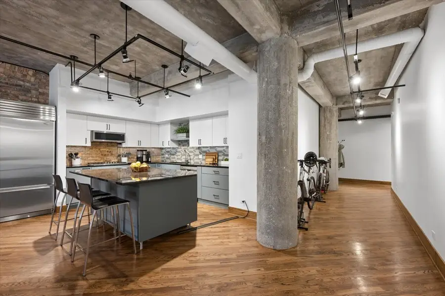 1830 Ridge Avenue #103, Evanston, IL 60201 - #2