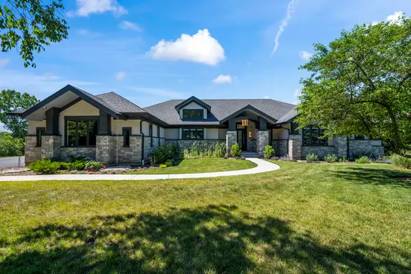 26153 W Cuba Road, Barrington, IL 60010