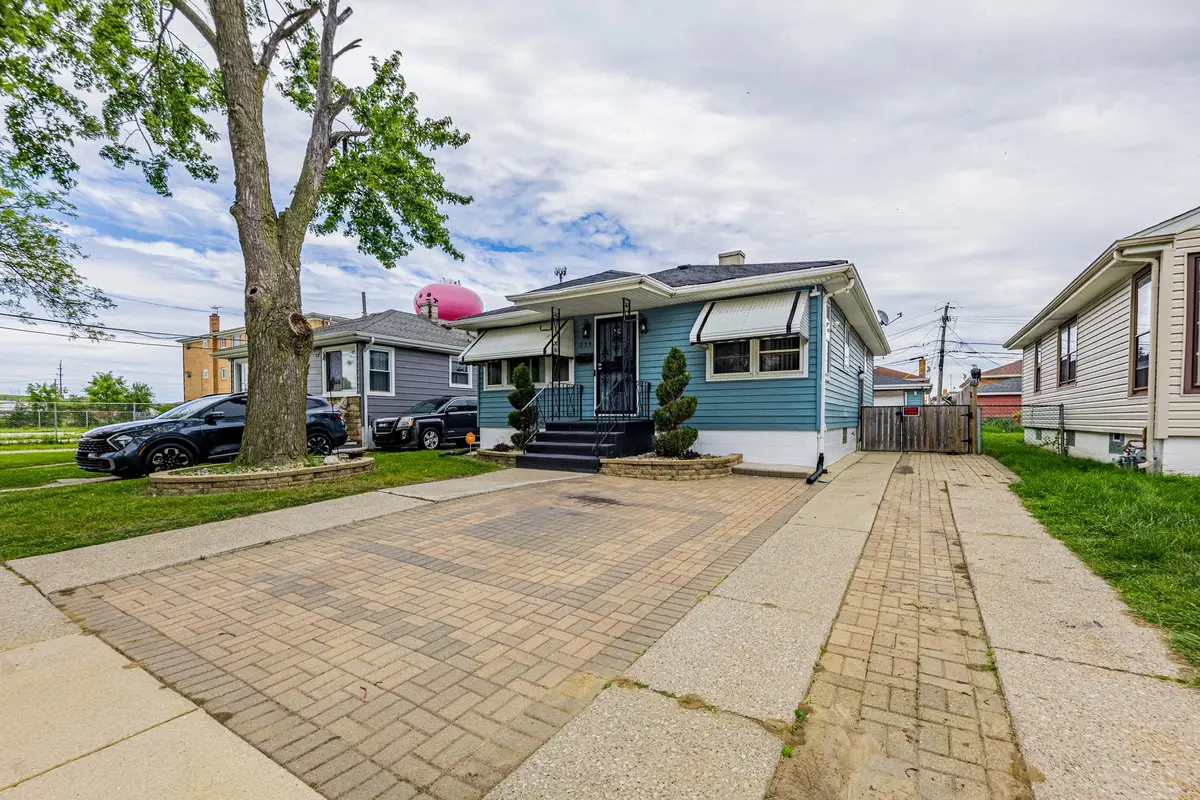 279 Paxton Avenue, Calumet City, IL 60409 - #1