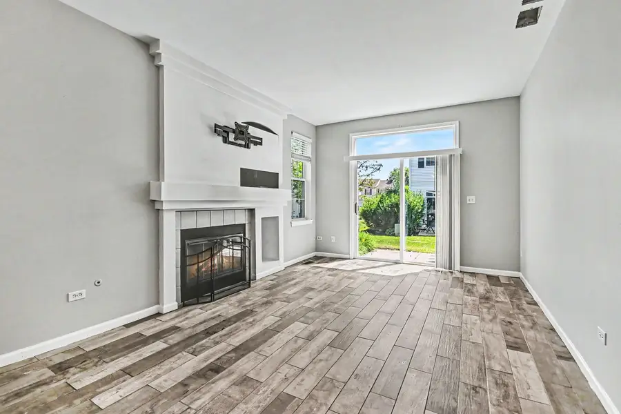 3103 Falling Waters Lane #3103, Lindenhurst, IL 60046 - #3