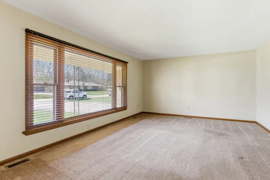 14 Knollwood Place, Joliet, IL 60433 - #3