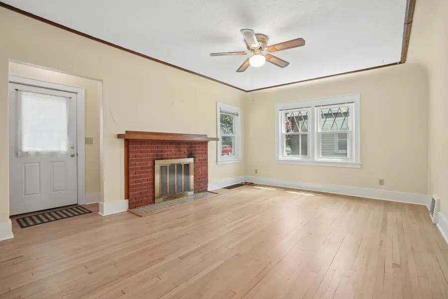 2950 Jefferson Avenue, Davenport, IA 52803 - #3